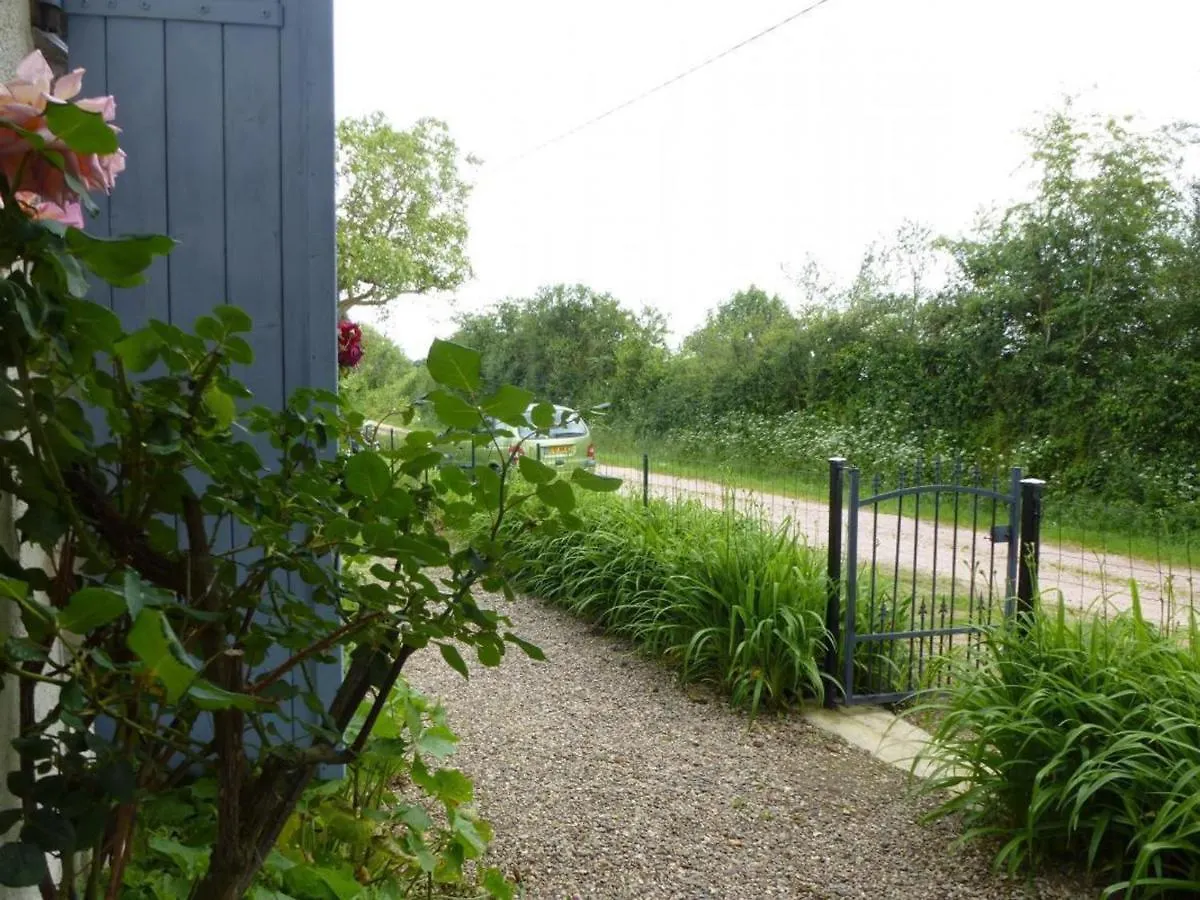 Maison De Campagne Confortable Avec Jardin, Barbecue Et Cheminees - Proche De Vichy Et Activites Karting - Fr-1-489-170 Montoldre Holiday home